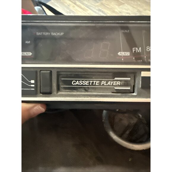 Vintage Emerson AM/FM Cassette Alarm Clock Radio Model No. RC5806 Retro - Picture 3 of 3